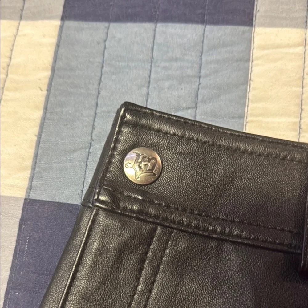 Harley-Davidson Black Leather Mini Skirt for Night Out - Picture 9 of 9